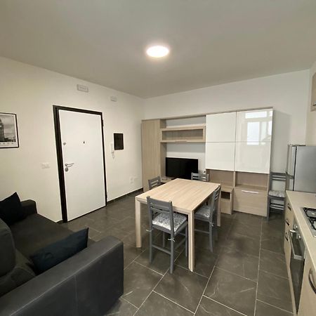 Little House Apartment เรจโจ ดี คาลาเบีย ภายนอก รูปภาพ