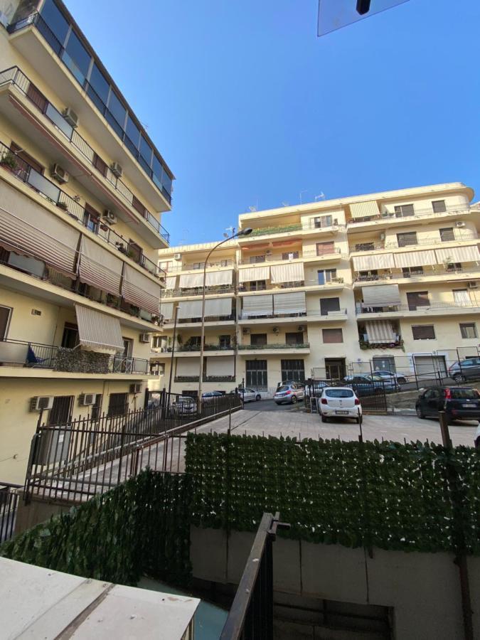 Little House Apartment เรจโจ ดี คาลาเบีย ภายนอก รูปภาพ