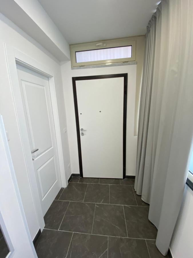 Little House Apartment เรจโจ ดี คาลาเบีย ภายนอก รูปภาพ