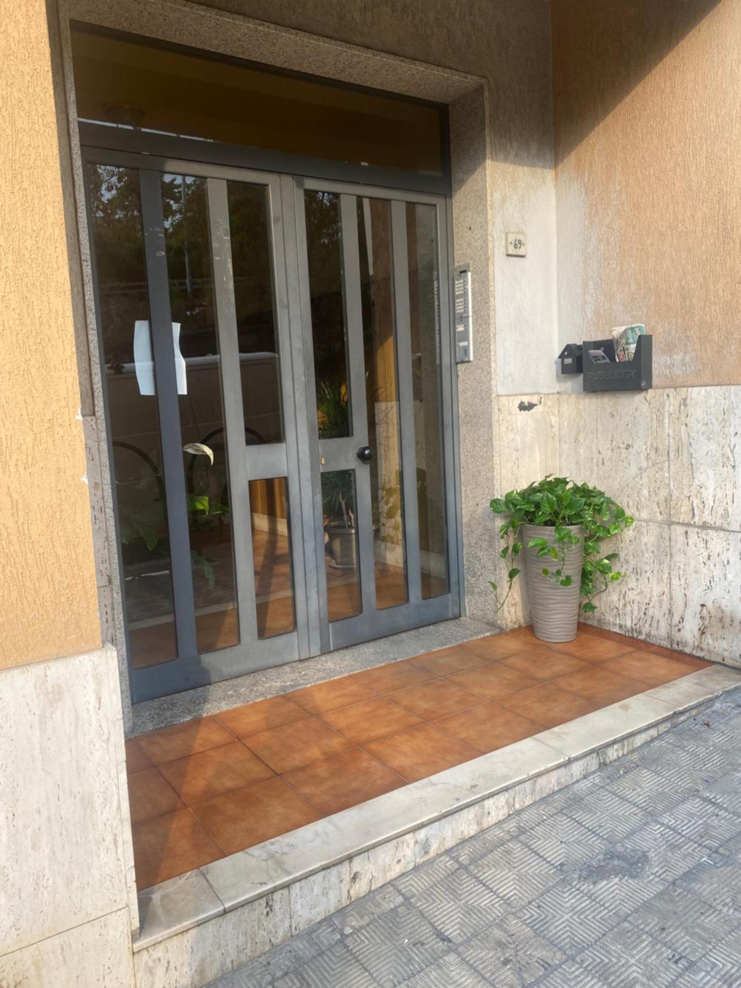 Little House Apartment เรจโจ ดี คาลาเบีย ภายนอก รูปภาพ